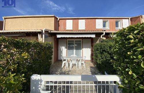 Vendres House | Pavilion with pool, 350m from beach, 6 people, private parking