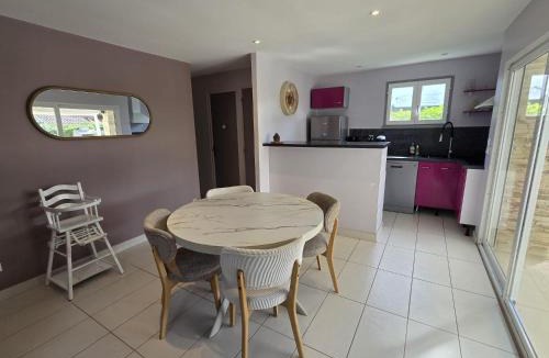 Vendres House | Pavillon 3 chambres dans résidence avec piscine