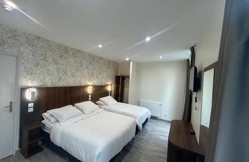 La Garenne-Colombes Hotel | Pavillon 92