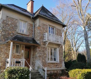 Isles-sur-Suippe Bed & Breakfast | Pavillon C.R