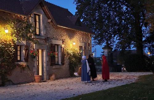 Bouesse Villa | Pavillon d’entrée du château de Bouesse