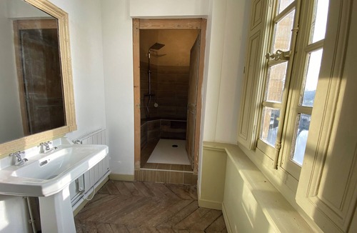 La Ferte-Saint-Aubin Bed & Breakfast | Pavillon de l'Orangerie room