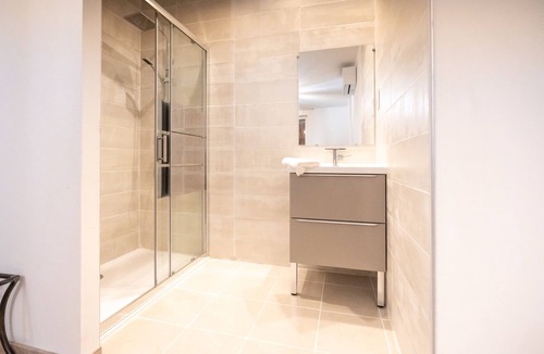 Thiers House | Pavillon Fani