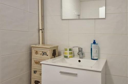 Le Mesnil-Saint-Denis House | Pavillon Racine