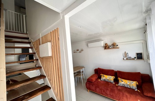 Saint-Pierre-la-Mer Cabin | Pavillon Saint Pierre La Mer. Les Animaux de Compagnie Sont les Bienvenus 🙂
