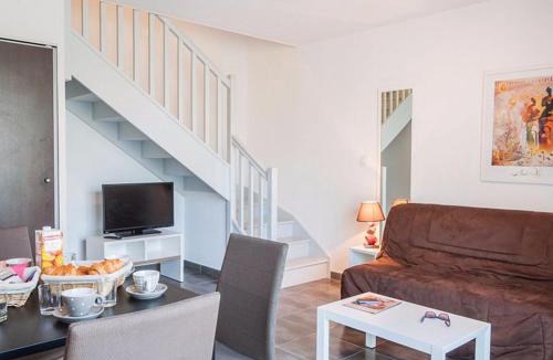 Latour-Bas-Elne Apartment | Pavillon T3 avec Piscine, Spa et Salle de Sport près de la Plage - 6 Couchages - FR-1-732-38