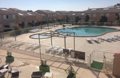 Latour-Bas-Elne Apartment | Pavillon T3 avec Piscine, Spa et Salle de Sport près de la Plage - 6 Couchages - FR-1-732-38