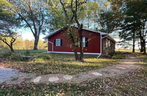 Cobden House | Paw Paw’s Place