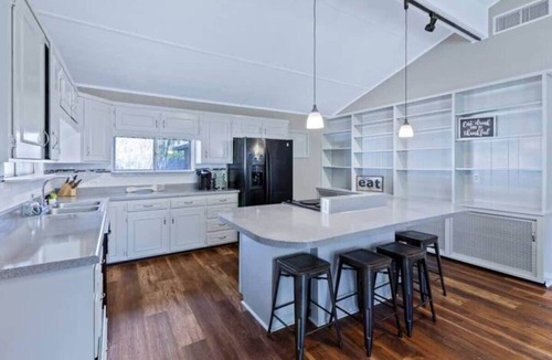 Chattanooga Apartment | Pawnee 2 - Newly Renovated Duplex