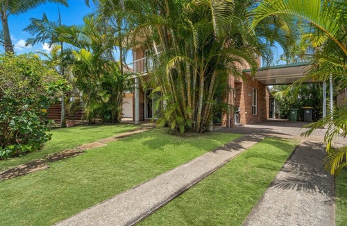 Woorim House | Paws & Waves Beachside Retreat