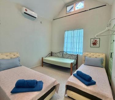 Kampung Gong Rengas House | Payan Tiny House Jertih