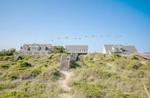 Caswell Beach House | Payneless by Oak Island Accommodations