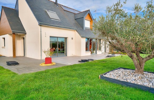 Ploneour-Lanvern House | Pays Bigouden, maison pour 8 with a pool