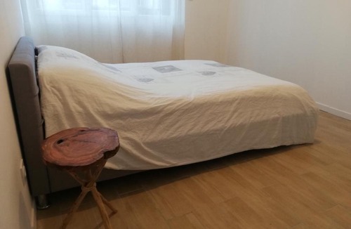Paziols Apartment | Paziols : Logement en rdc avec terrasse.