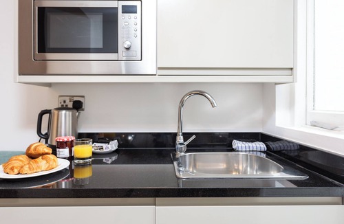 Notting Dale Apartment | PBC | Studio Apartment in Bayswater (LS2)