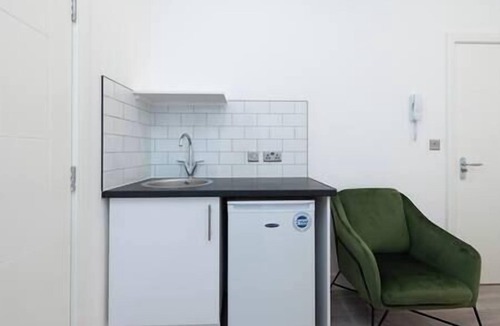 Notting Dale Apartment | PBC | Studio Apartment in Richmond RICH2