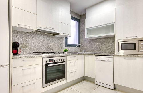Roses Town Center Apartment | PC.GARBI 1º2º