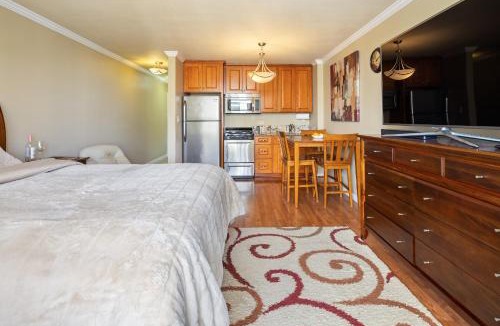 Waikiki Apartment | Pc006 Fairway Villa 2206- Royal