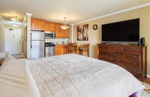 Waikiki Apartment | Pc006 Fairway Villa 2206- Royal