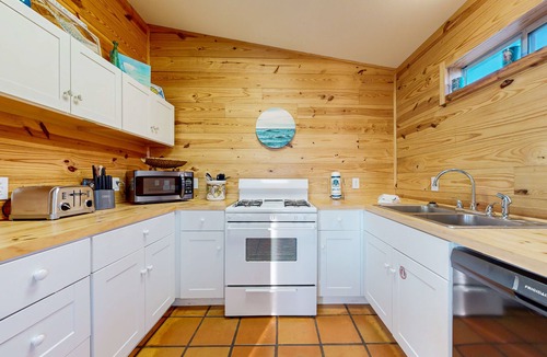 Leeward Sands House | PC628 Private Heated Pool and Golf Cart Included, Pet Friendly