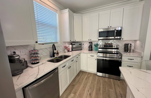 Laguna Beach House | PCB FUN-heated pool, hot tub, golf cart, putt putt