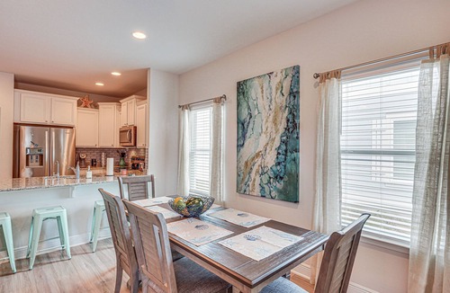 Thomas Drive House | PCB Townhome w/Deck & Pool Access: 3 Mi to Beach!