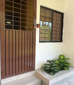 Taman Haji Zainal Apartment | PD SEAVIEW Staycation