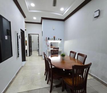 Kampung Arab House | PD Shell Gate Home Stay