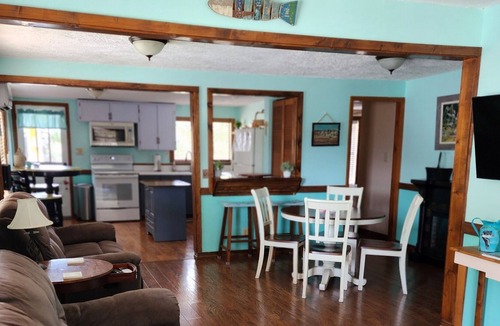 Steinhatchee Cottage | Peña's Sunshine Hideaway