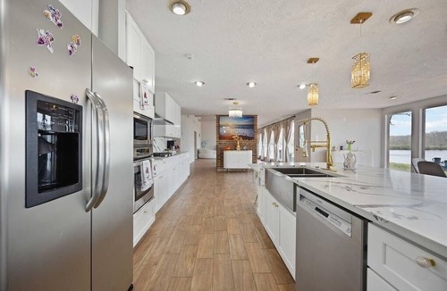 College Park House | Peace and beauty lake view of Many and large glass windows. All new furnitures!