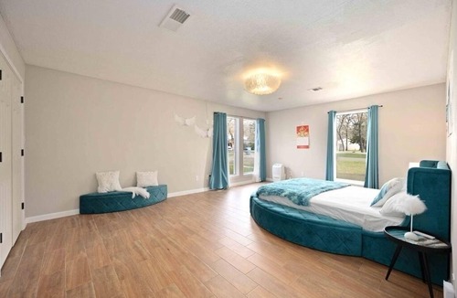 College Park House | Peace and beauty lake view of Many and large glass windows. All new furnitures!