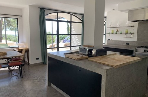 Montferrier-sur-Lez Villa | Peace and comfort in a green setting