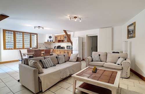Saint-Aquilin-de-Pacy House | Peace and relaxation on the banks of the Eure