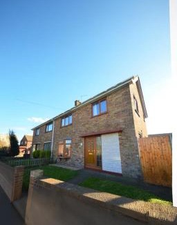 Gravesend House | Peace and Love House