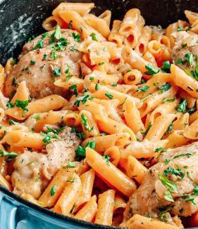 Little Havana Hostel | Peace and Quiet Dorm Rooms - Free Breakfast DIY Waffles - Free Dinner - Free Coffee - Longterm Ok!