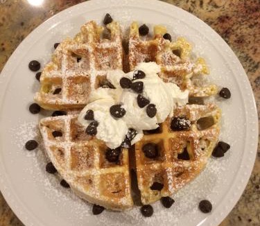 Little Havana Hostel | Peace and Quiet Dorm Rooms - Free Breakfast DIY Waffles - Free Dinner - Free Coffee - Longterm Ok!