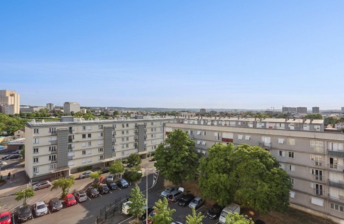 Universite Apartment | Peace and quiet just a stone's throw from Paris