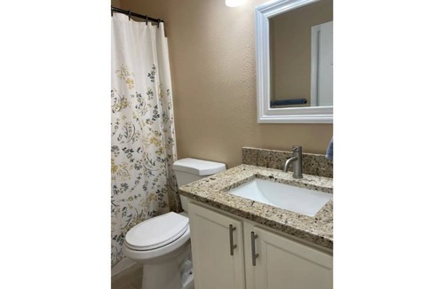 Holly Hill Apartment | Peace and Quiet near Daytona