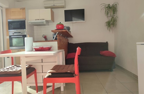 Entrecasteaux House | Peace and relaxation in green Provence