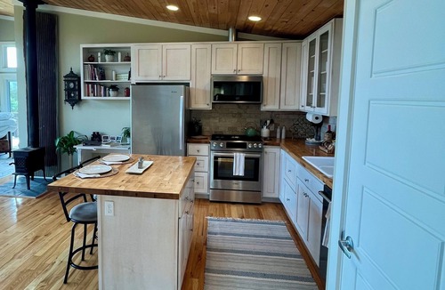 Burks Fork Cottage | Peace and Serenity at Buffalo Bliss