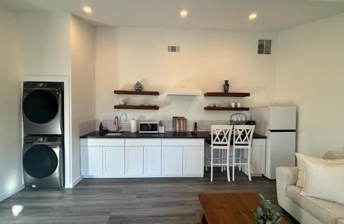 Carrollton Apartment | Peace Barn Getaway