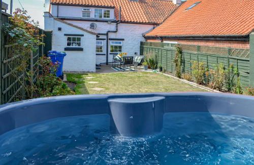 Flamborough House | Peace Cottage