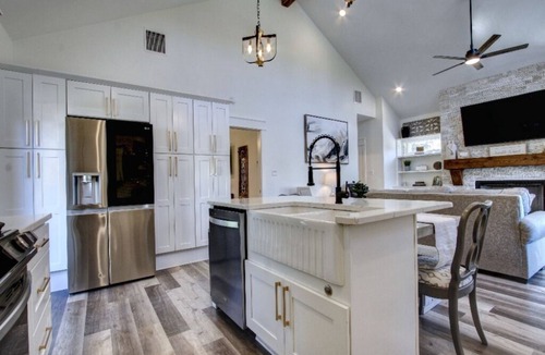 Hernando House | Peace of Heaven on a Hill