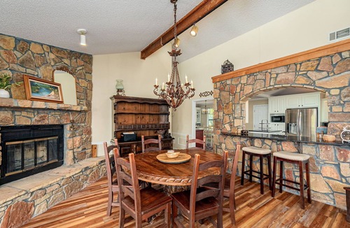 Mead House | "Peace" of Heaven. Private lake. Fish dock.4Bd2.5Ba
