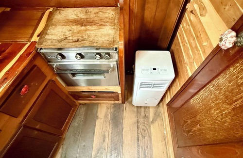 New Tazewell Boat Rental | Peace of Mind Floating Camper On Norris Lake!