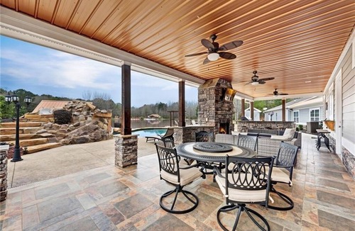 Farmington House | Peace of Paradise