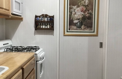 Round Top Cottage | Peace of the Country