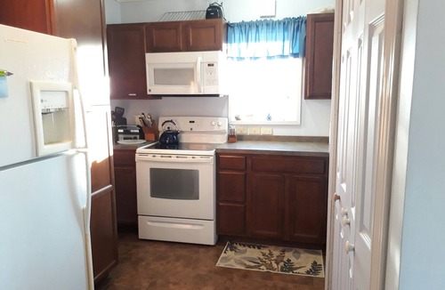 Murrayville Apartment | Peace on the Prairie — Quiet Nature Retreat on 24 Acres