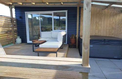 Ngongotaha House | Peace & Purity