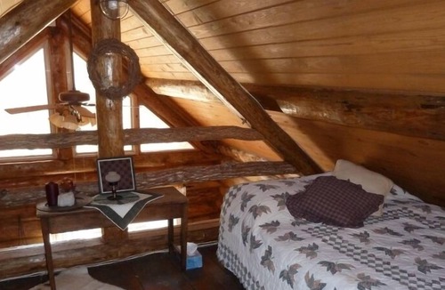 Lodi Cabin | Peace & Quiet in the Ozarks